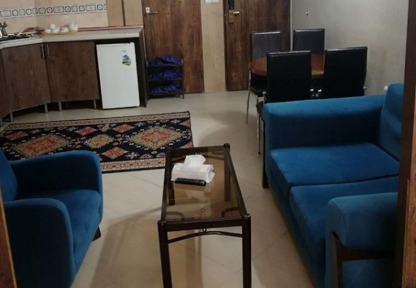 هتل آپارتمان معین درباری